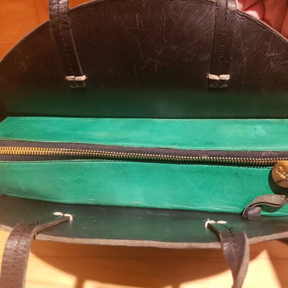 Clare V Alistair Large Circle Genuine Leather Black Crossbody Bag Quiet Luxury - Picture 5 of 7